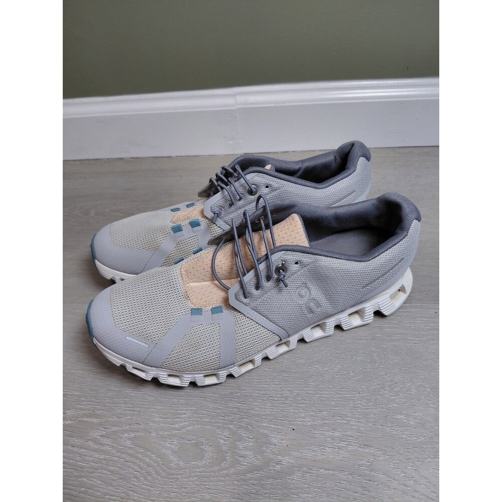 On Cloud Women Sz 9.5 Gray Pink Sneakers